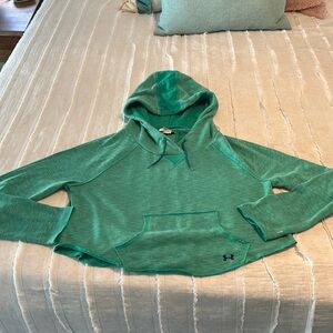 Emerald green over the head hoodie -Under Armour crop